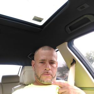 Meet your Posher, Demian